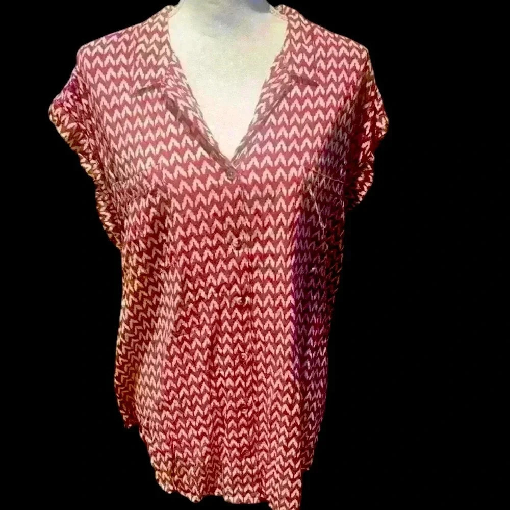 Jachs Girlfriend New York short sleeve blouse XXL excellent condition soft.